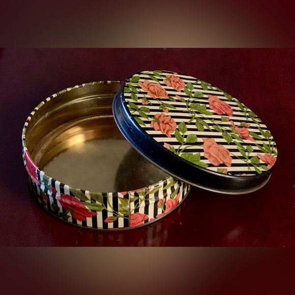 Mid Century Vtg Floral Striped Metal Lidded Candy Biscuit Tin - Picture 14 of 16
